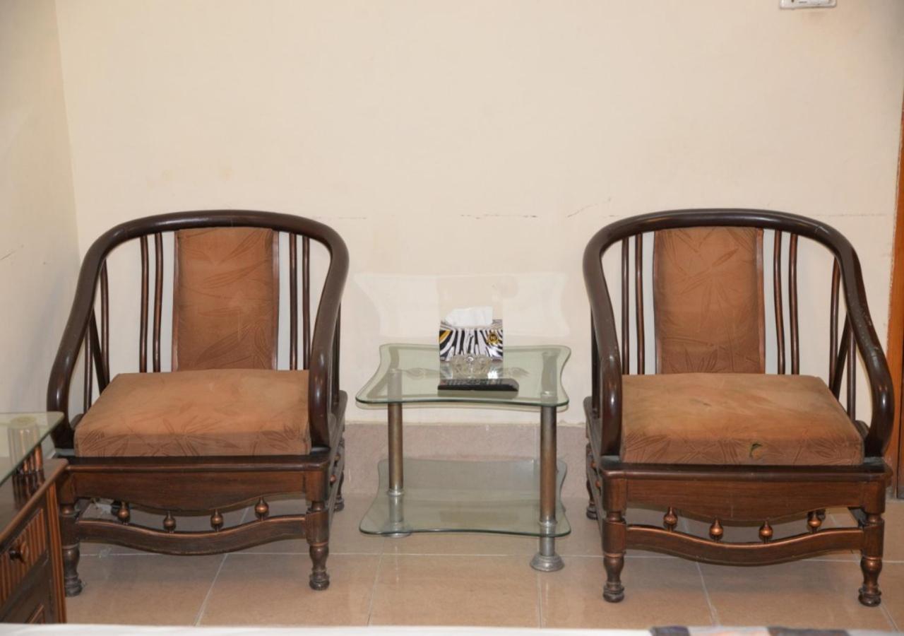 Step Inn Hotel Sukkur Экстерьер фото