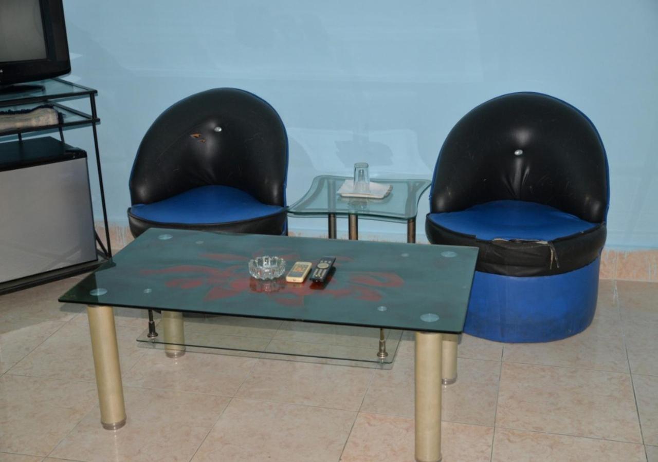 Step Inn Hotel Sukkur Экстерьер фото